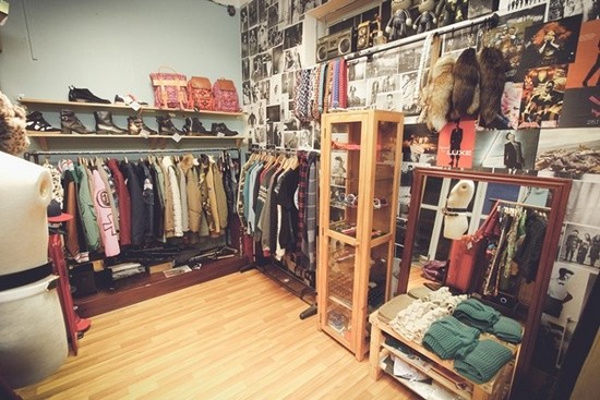 cách trang trí shop quần áo