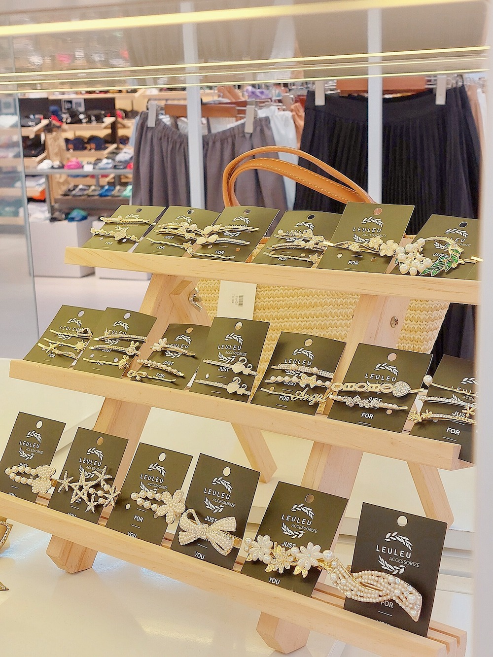 Cửa hàng phụ kiện nữ Lêu Lêu Accessorizes