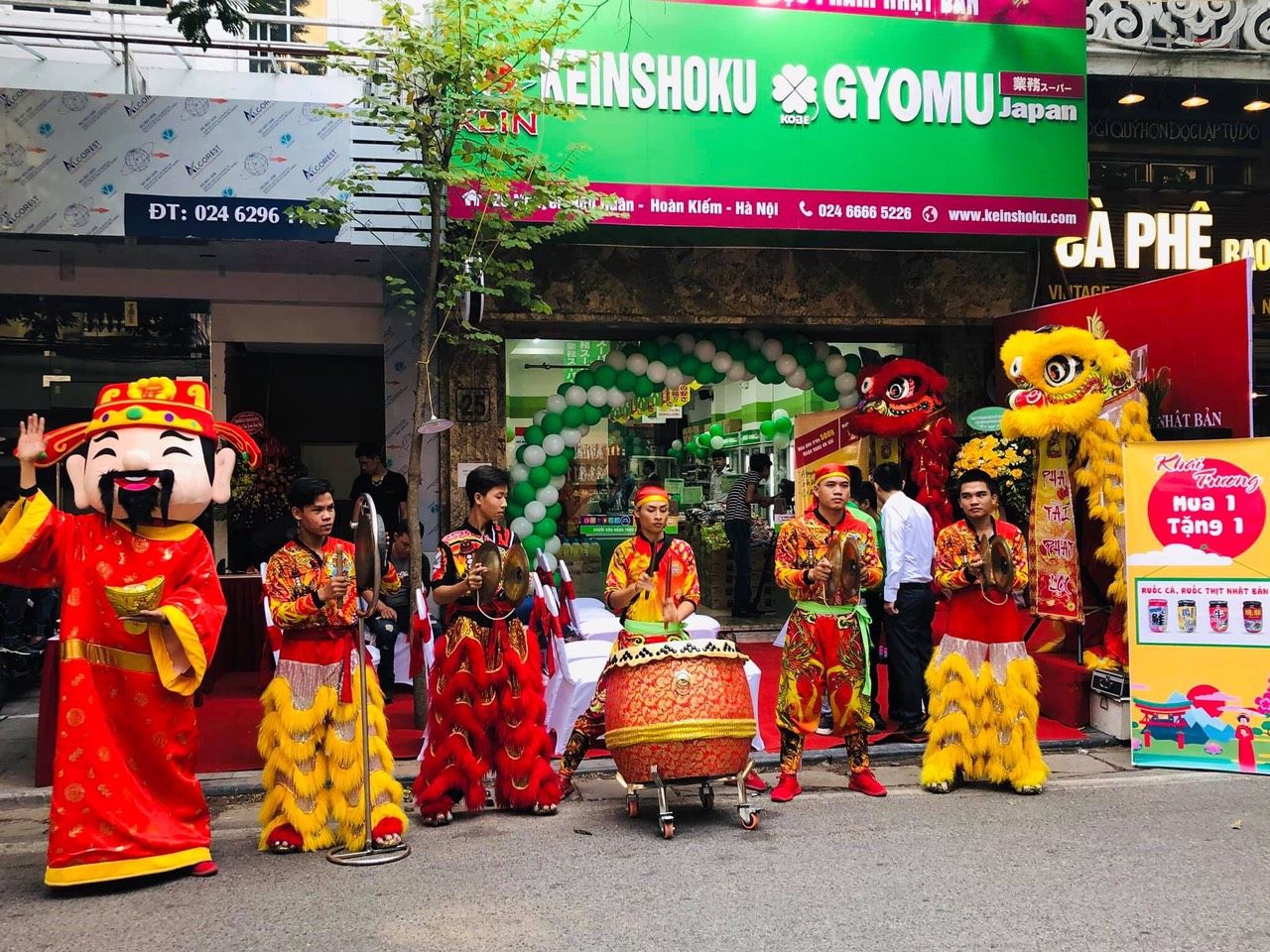 Khai trương cửa hàng