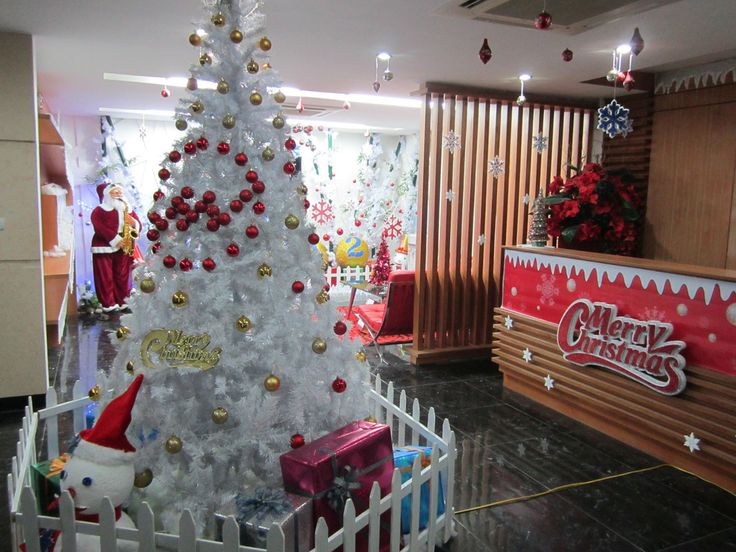 trang trí noel cửa hàng