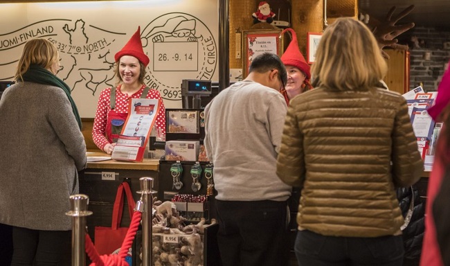 trang trí noel cho cửa hàng