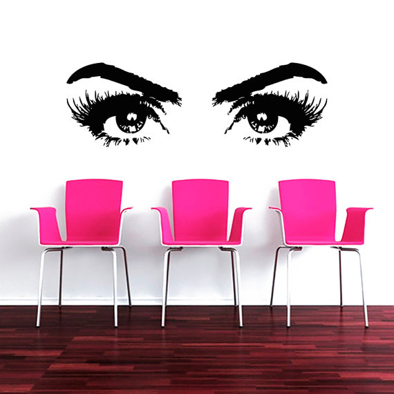 cách trang trí cửa hàng mỹ phẩm