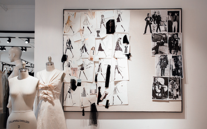 Sản xuất và thiết kế hàng đồng phục